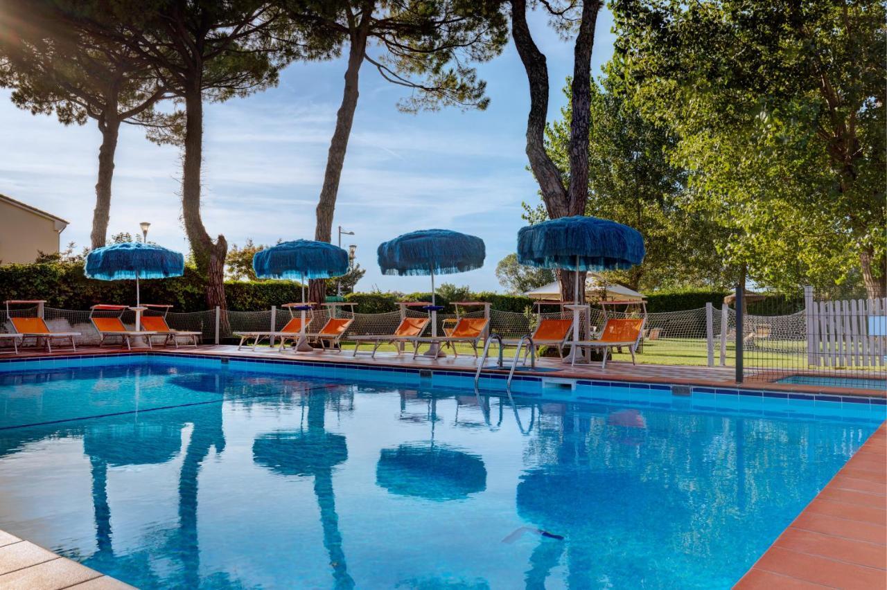 Hotel Frank Lido di Jesolo Buitenkant foto