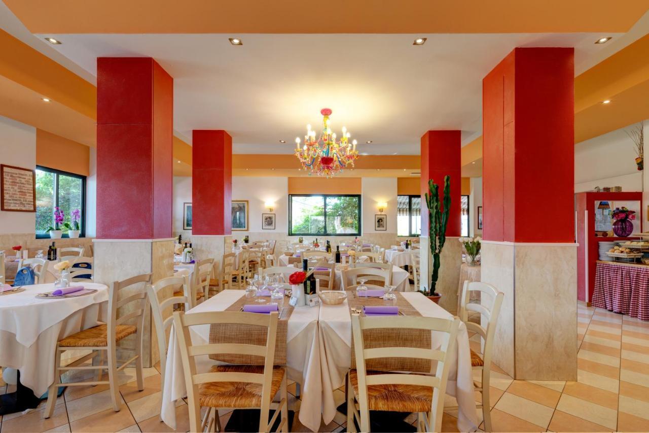 Hotel Frank Lido di Jesolo Buitenkant foto