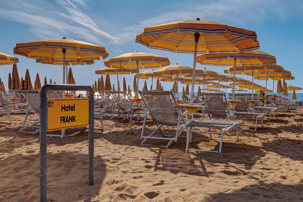 Hotel Frank Lido di Jesolo Buitenkant foto