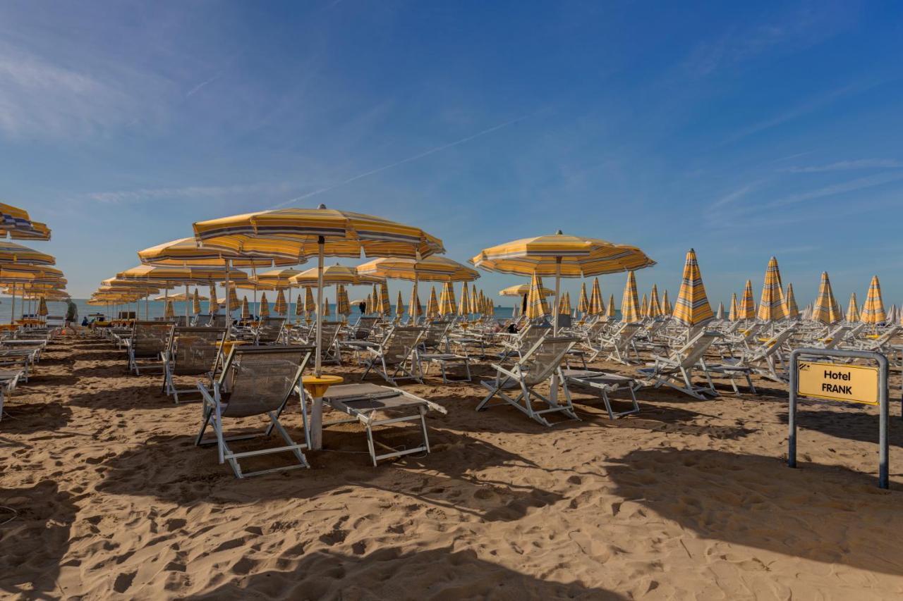 Hotel Frank Lido di Jesolo Buitenkant foto