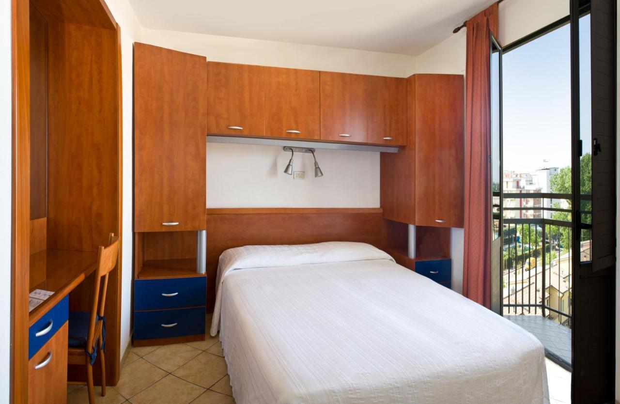 Hotel Frank Lido di Jesolo Kamer foto